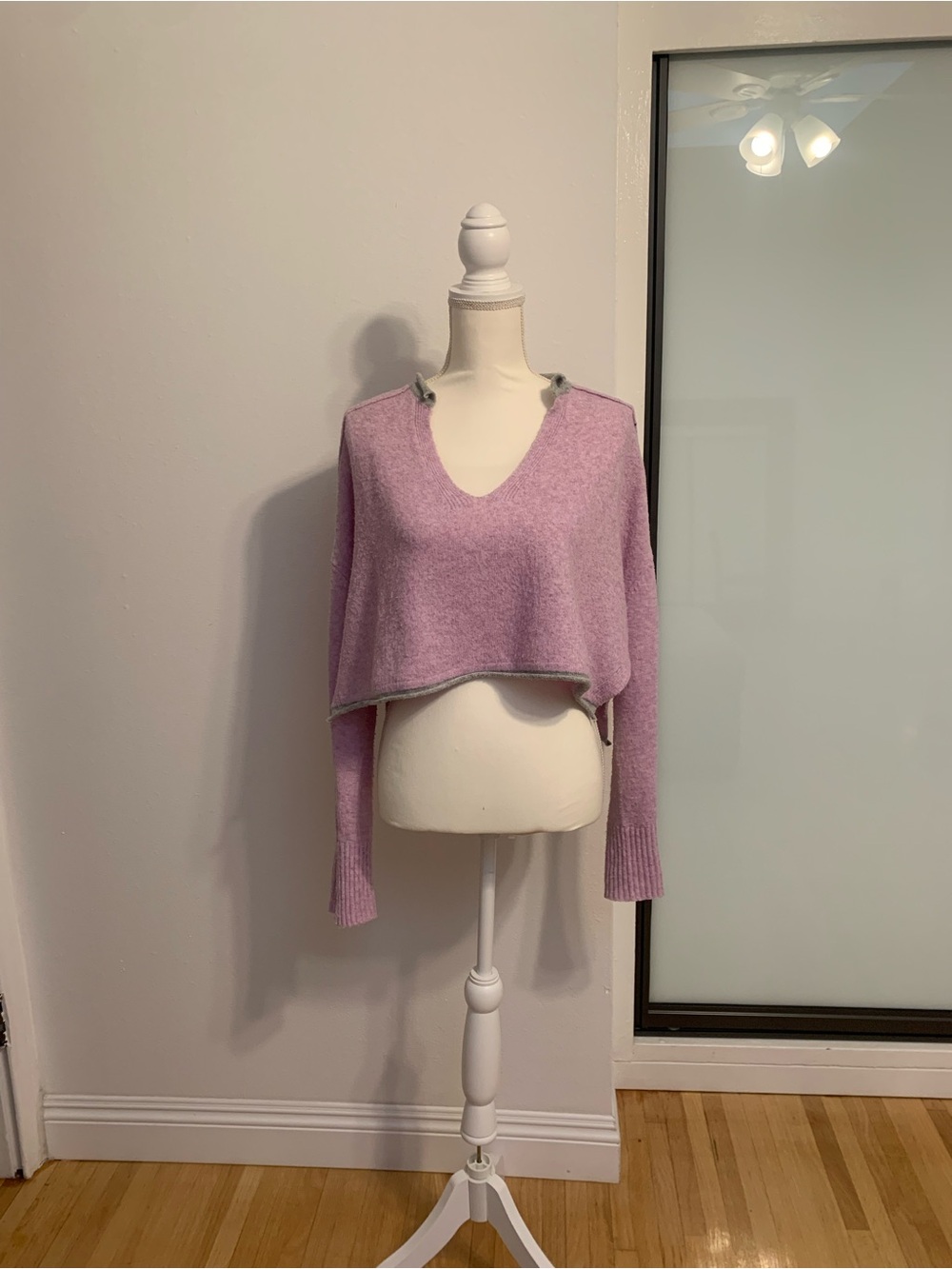 BDG Lilac V-Neck Cropped Sweater